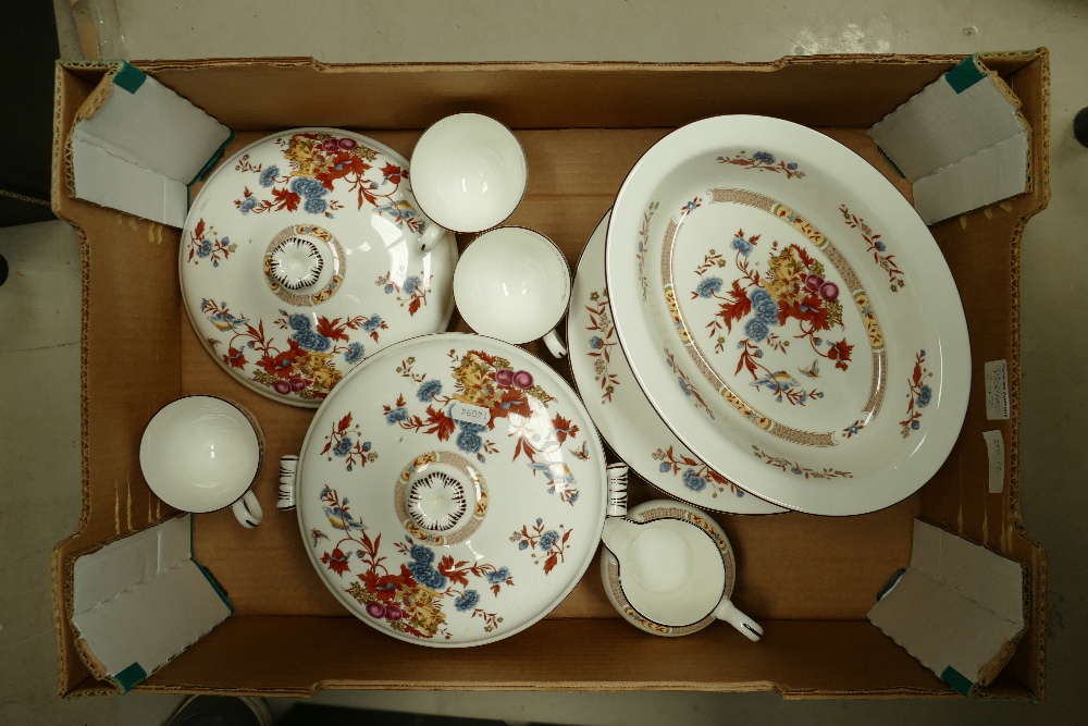 Wedgwood large collection of dinner and - Image 4 of 4