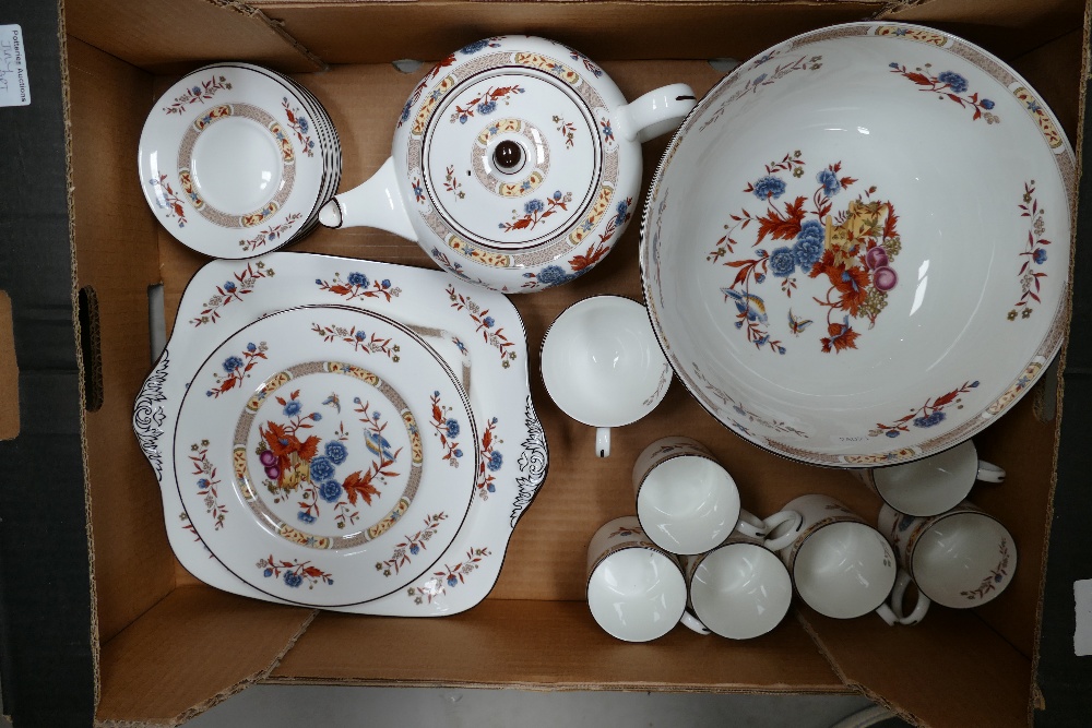 Wedgwood large collection of dinner and - Image 3 of 4