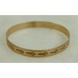 9ct hallmarked gold bangle. 16.