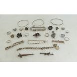 Quantity of silver & silver coloured metal jewellery, gross weight inc. stones 182g appx.