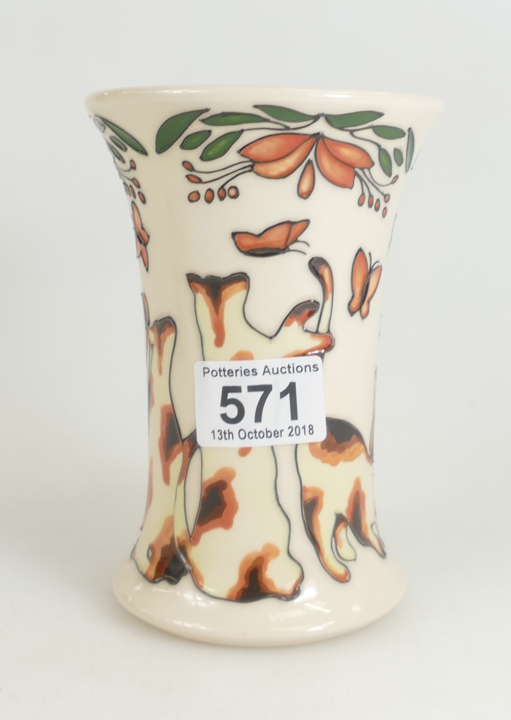 Moocroft vase decorated with Cats & Butt