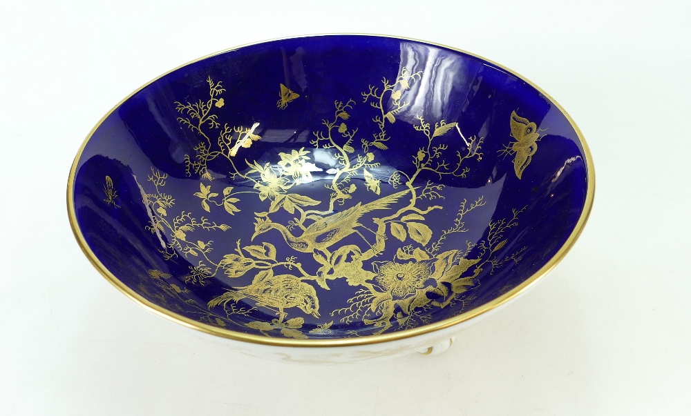 Coalport footed fruit bowl decorated with gilded birds of paradise,