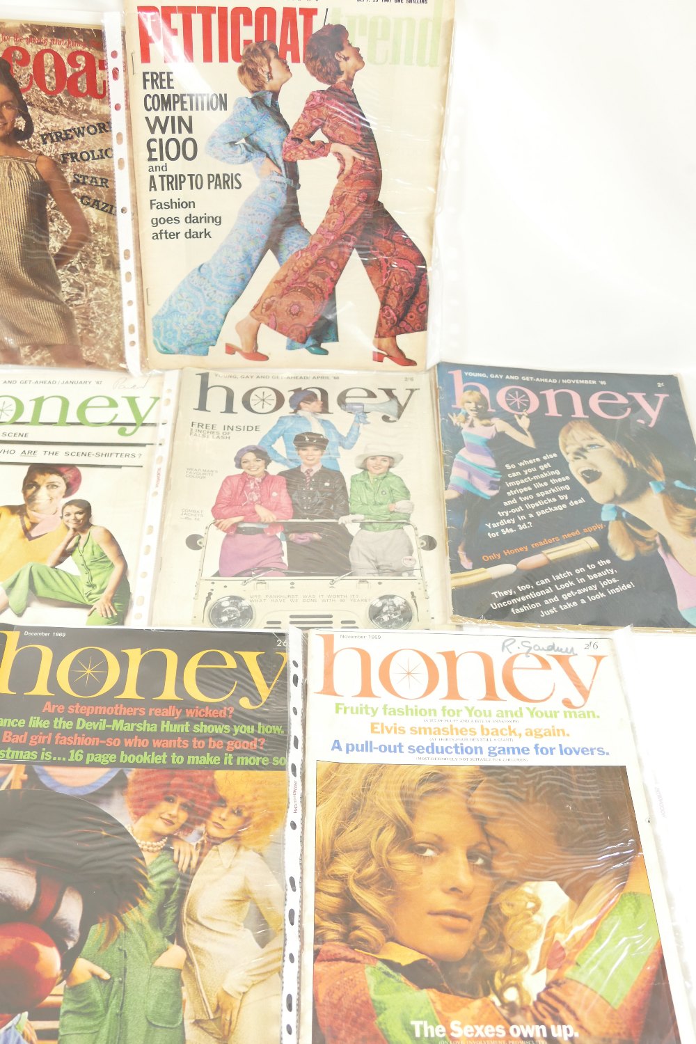 1960's HONEY fashion magazines x 10 together with 4 x Petticoat magazines all 1960's. - Image 3 of 3