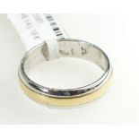 18ct ct gold 2 colour wedding band / ring, size O, 5mm wide 6.4g.