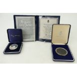 Large Wedgwood & hallmarked silver medal / medallion for the Jubilee 1977 with box & COA,