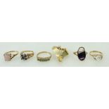 Five x 9ct gold gem set rings, together with 9ct brooch. Gross weight 18.1 g.