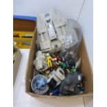 Quantity of vintage Star Wars toys to incl. the Millennium Falcon