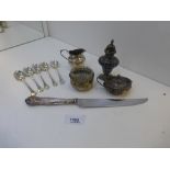 silver comprising, pepperette, mustard pot, set of 5 spoons etc. approx 6 troy oz