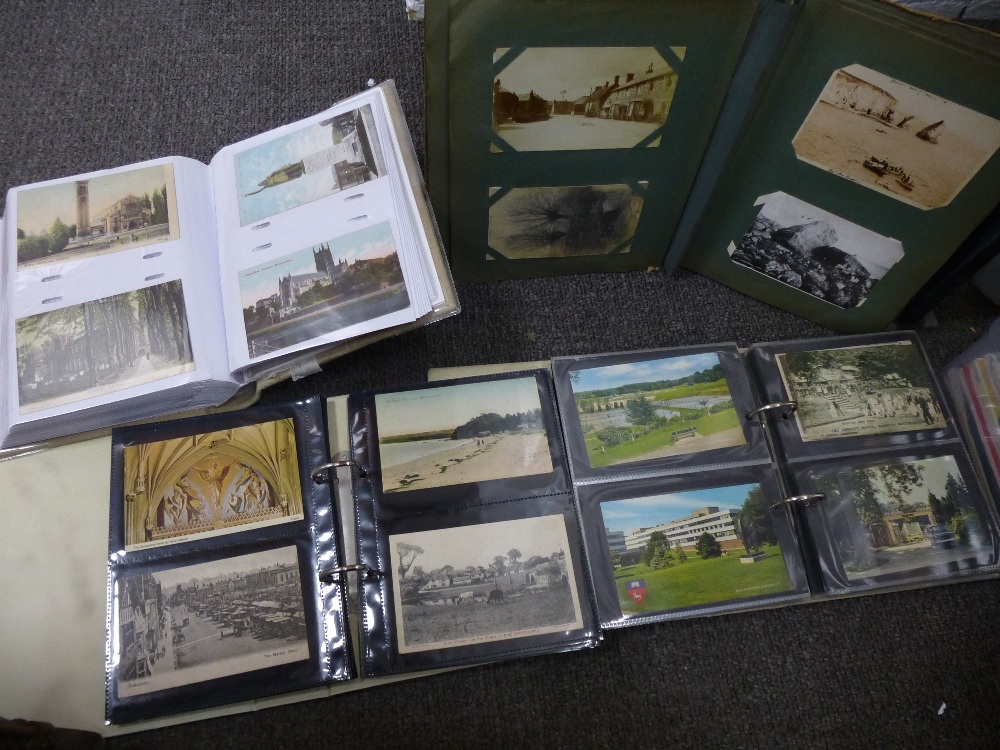 Four albums of Victorian and later topographical postcards to include Southampton examples and a - Image 2 of 5