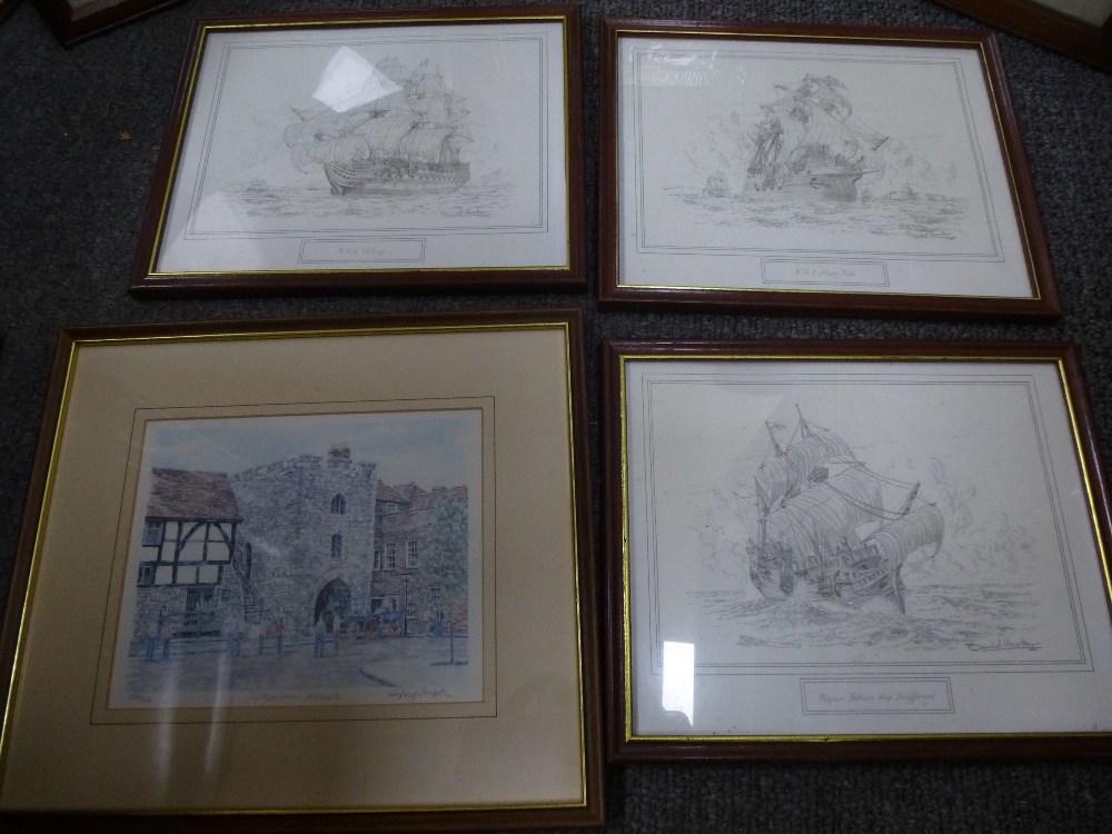 Four albums of Victorian and later topographical postcards to include Southampton examples and a - Image 5 of 5