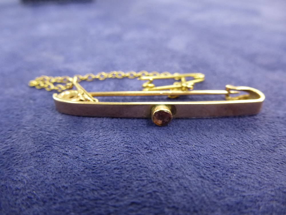 9ct gold tie pin with an Amethyst stone in an original box - Bild 3 aus 4