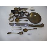 Collection of silver and silver plated items incl. cutlery, serviette rings, bread knife etc.