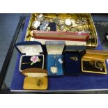 Collection of costume jewellery including enamelled hatpin, buckle and button set, cased, A/F, shell