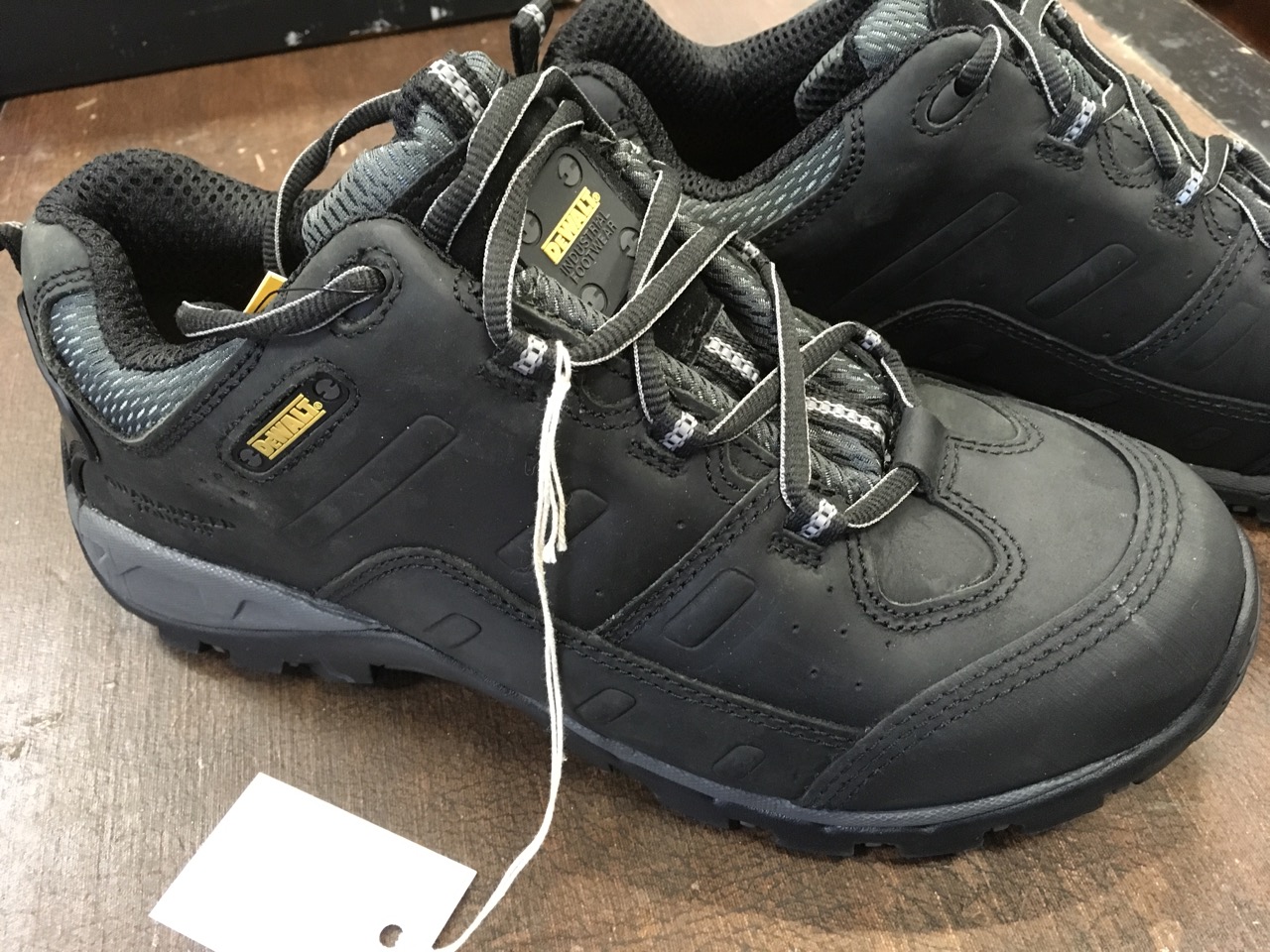 A boxed pair of DeWalt size 9 work boots with metal toe caps, padded tongues, rubber cushion - Image 6 of 6