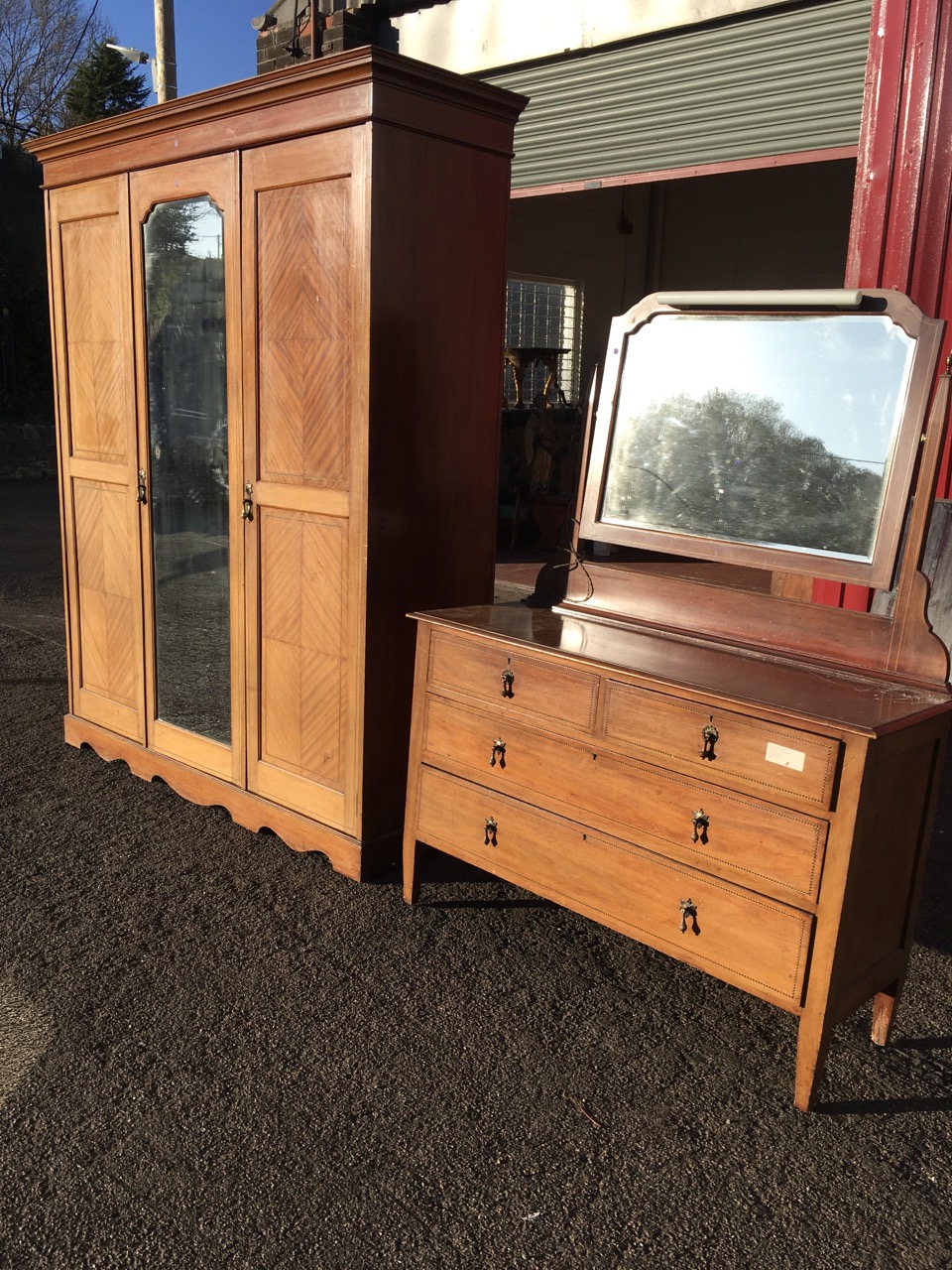 A late Victorian mahogany wardrobe & matching dressing table, the robe with quarter veneered doors - Image 2 of 3