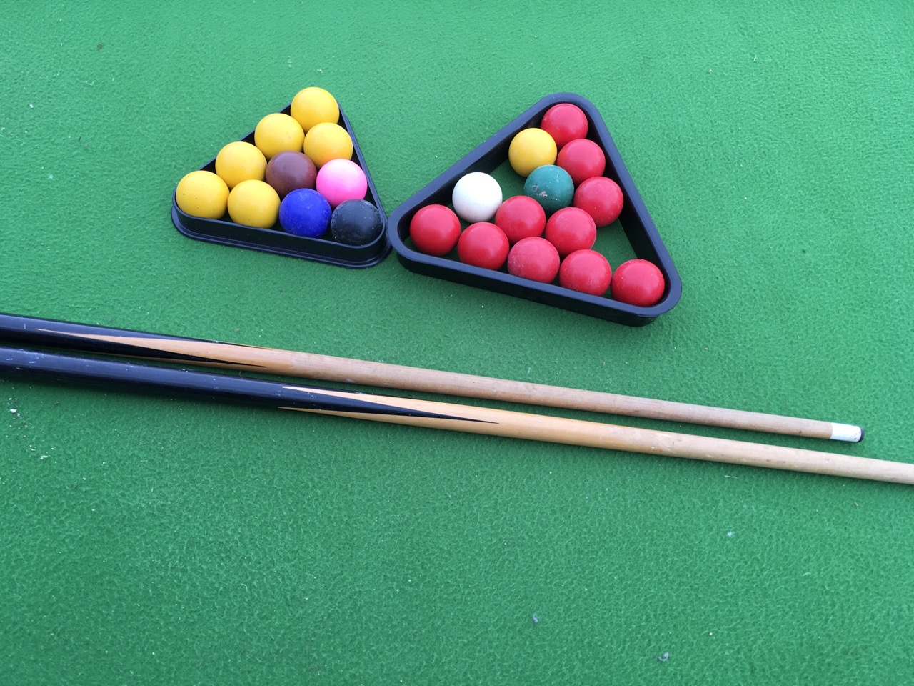 A folding pool table, the baize lined top with brass pockets, complete with cues, balls, triangle, - Image 2 of 3