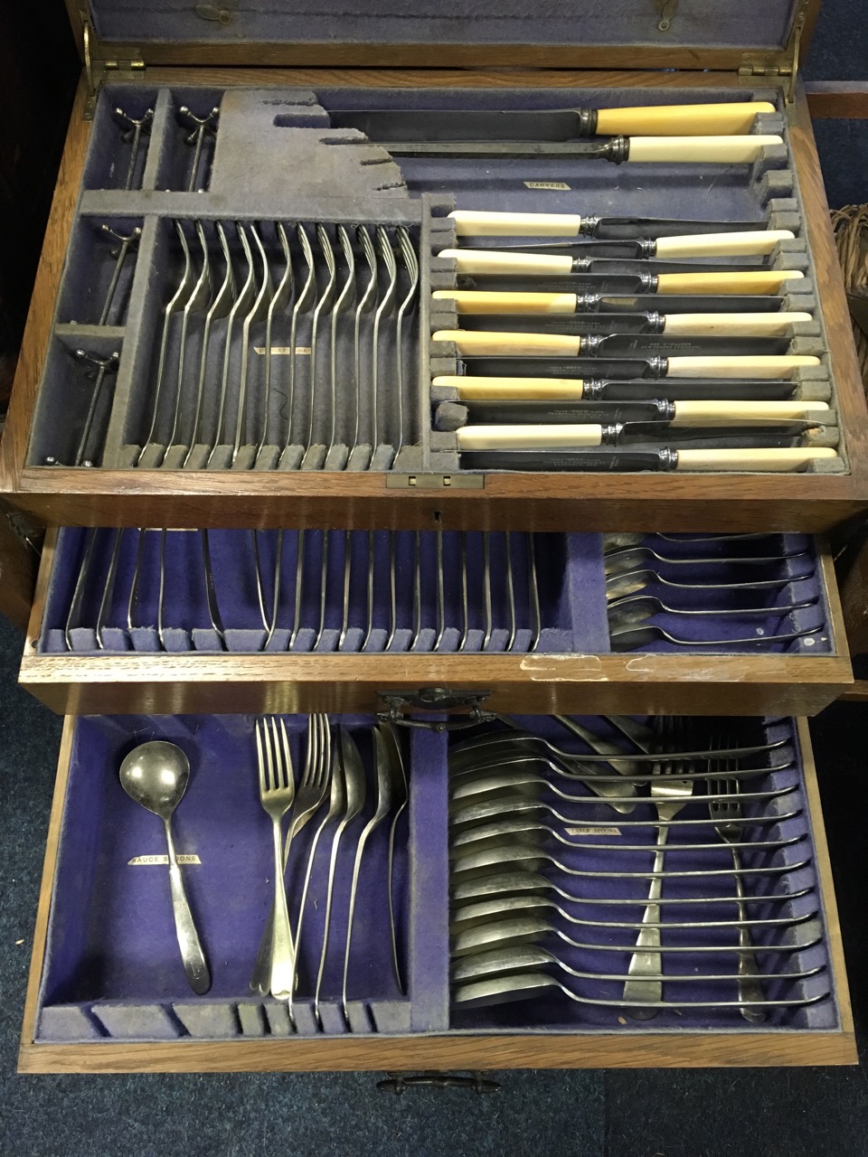 An oak cased Edwardian canteen of silver plated cutlery, the box with brass mounts containing two - Image 2 of 3