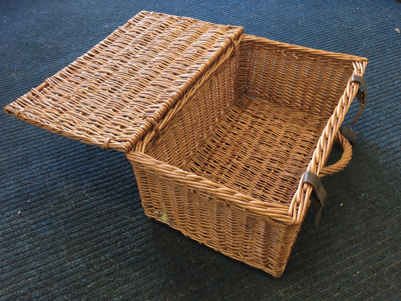 A Fortnum & Mason cane basket with handle & leather straps. - Image 3 of 3