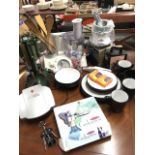 Miscellaneous kitchen gear including a Braun mixer/blender, a George Foreman grill, a boxed fondue