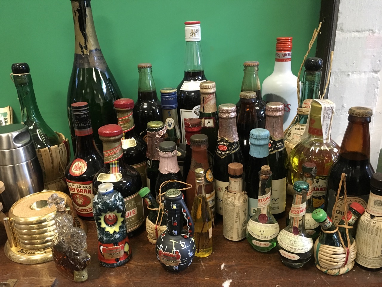 The contents of a booze cupboard including miniatures, bottled beer, unopened spirits, a cocktail - Image 4 of 6