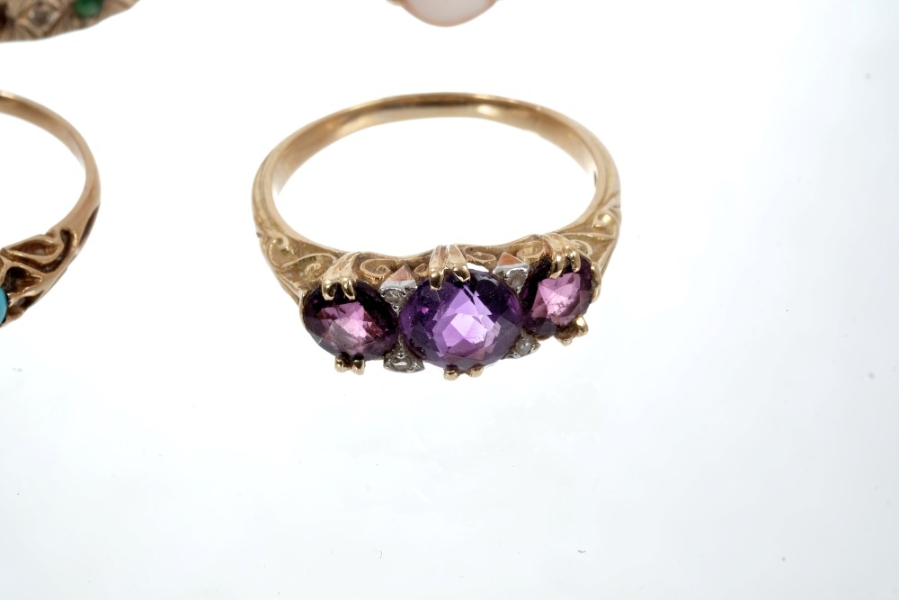 Group of ten gold and gem set dress rings - various, to include rose gold coral and seed pearl ring, - Image 11 of 11