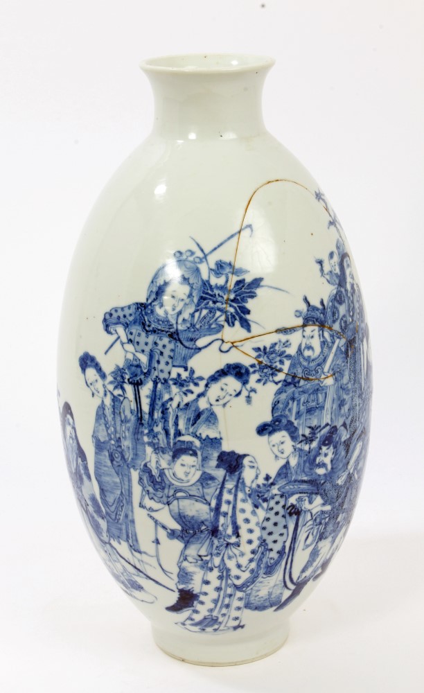 19th century Chinese blue and white ovoid vase with slightly flared neck and painted figure