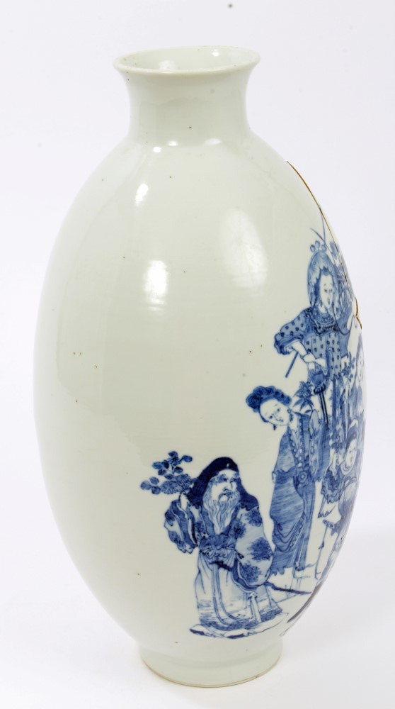 19th century Chinese blue and white ovoid vase with slightly flared neck and painted figure - Image 6 of 8