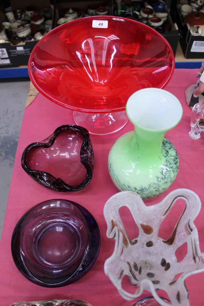 Collection of art glass vases and bowls including Mdina - Image 3 of 5