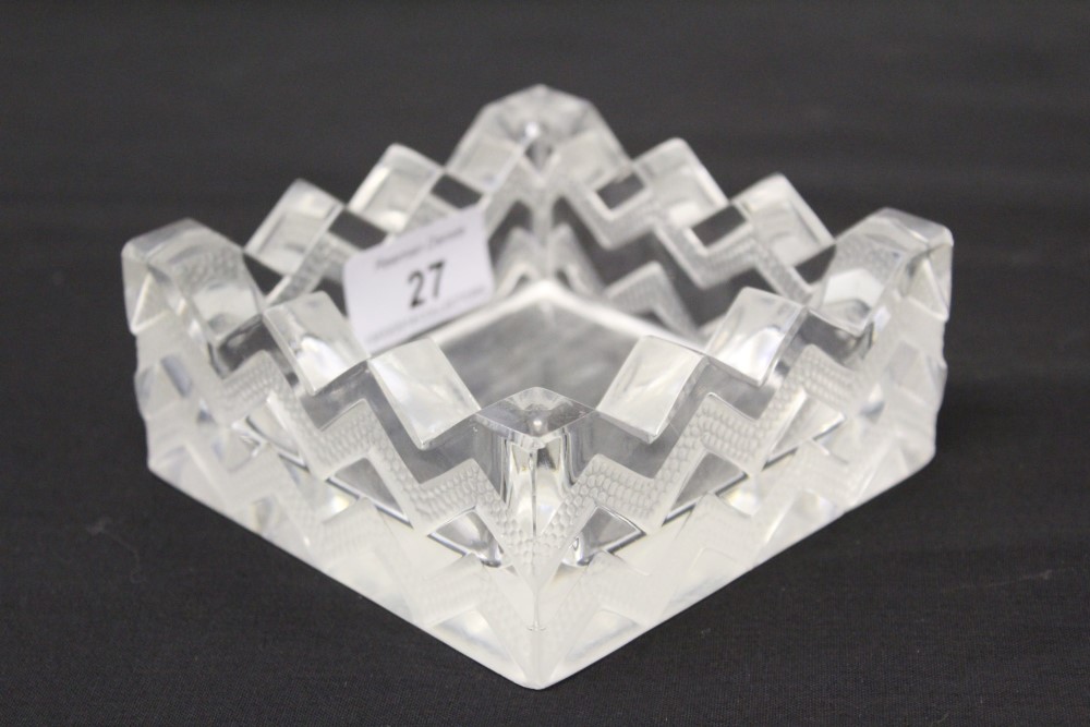 Lalique glass pin tray with zig-zag decoration, marked - Lalique,