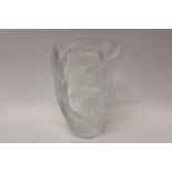 Lalique 'Martinets' moulded and frosted glass depicting birds in flight,