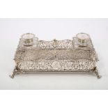 Fine quality Victorian desk inkstand of rectangular form, with engraved armorial crests,