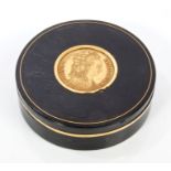 Georgian circular horn snuff box,