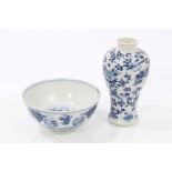 19th century Chinese export blue and white bowl with dragon and crane decoration - six character