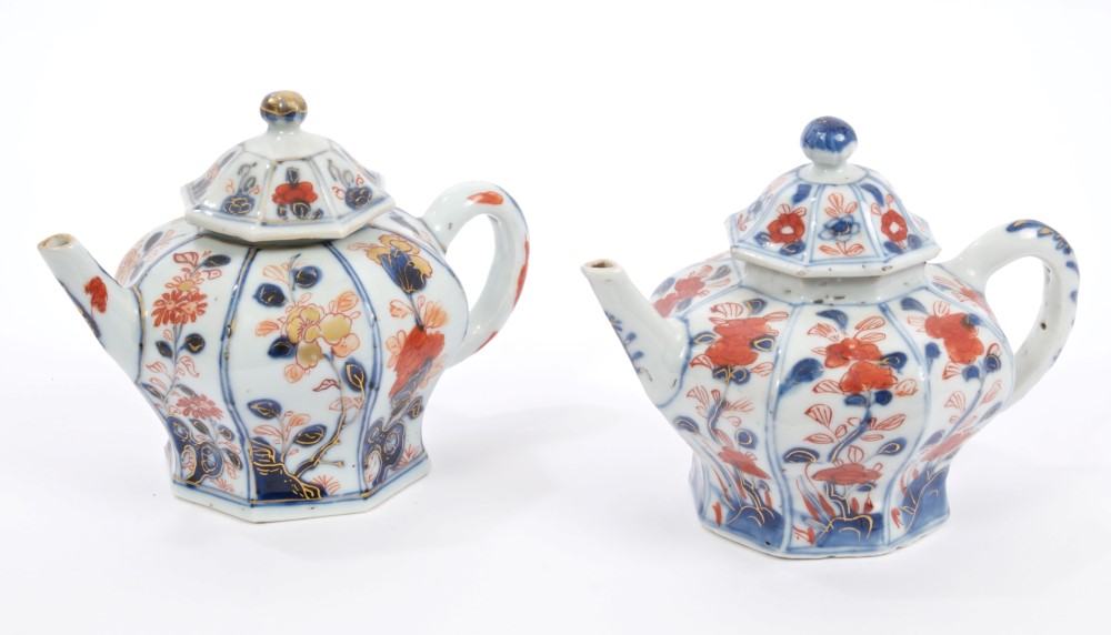 Two early 18th century Chinese Imari teapots and covers of octagonal form,