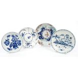 18th century Worcester blue and white Cannonball pattern saucer,