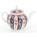 18th century Worcester Queen Charlotte pattern teapot and cover, circa 1765, with blue,