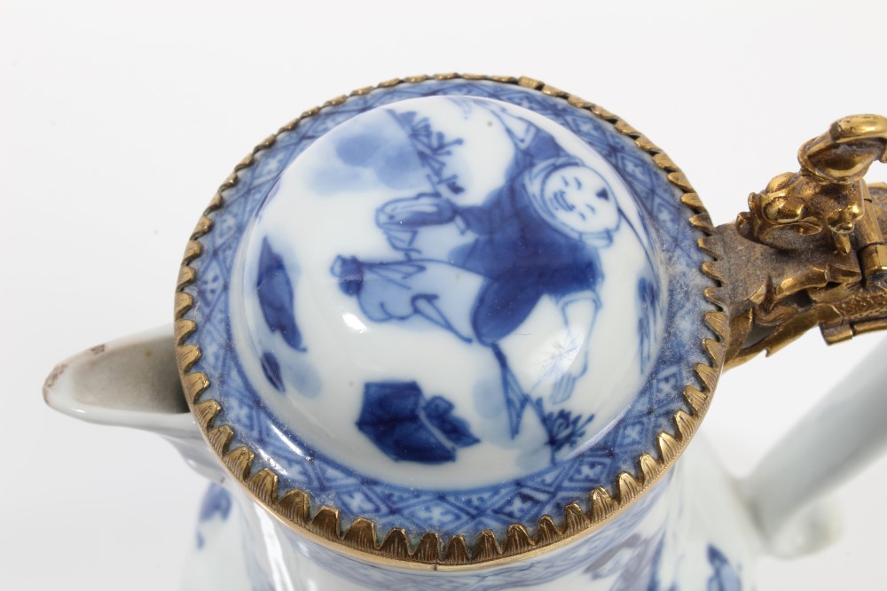 Late 17th century Chinese Kangxi blue and white jug and cover with gilt metal hinged mount and - Image 4 of 15