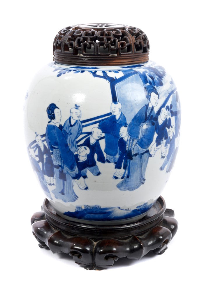 Late 17th century Chinese Kangxi blue and white baluster ginger jar painted with continuous figural
