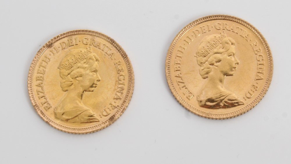 G.B. gold Half Sovereigns - Elizabeth II 1982 (x 2). - Image 2 of 2