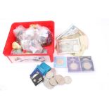 World - mixed coins and banknotes (qty)