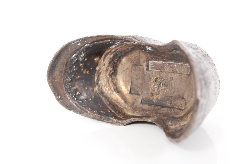 China - 19th century Sycee Bullion 10 Taels silver ingot - boat / shoe-shaped and counter marked - Image 2 of 4