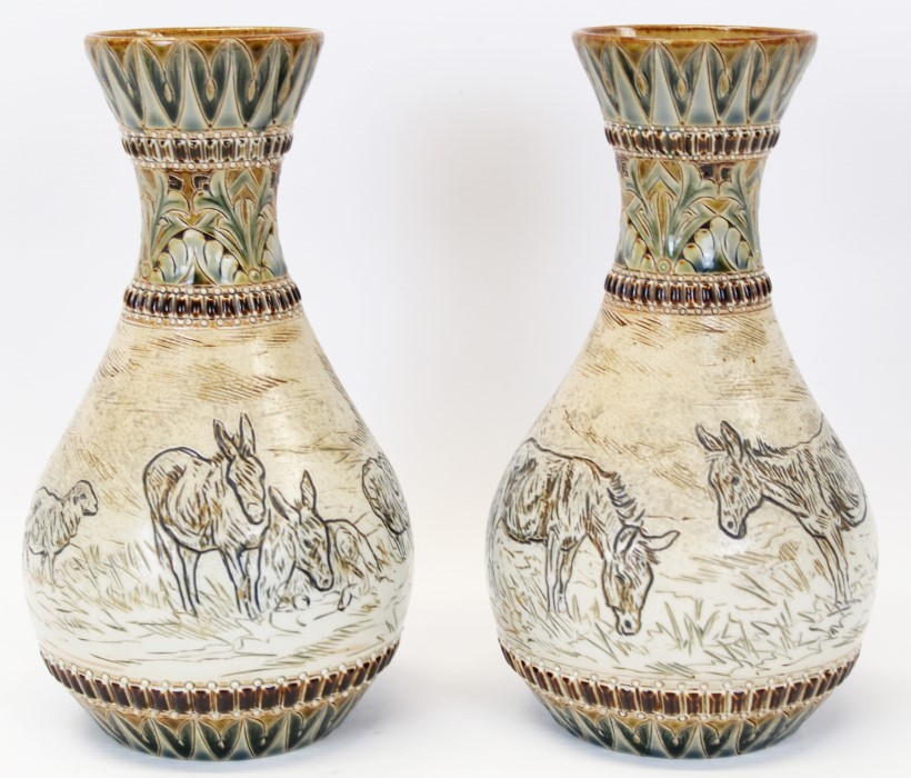 Pair of Victorian Doulton Lambeth vases by Hannah Barlow, - Bild 2 aus 10