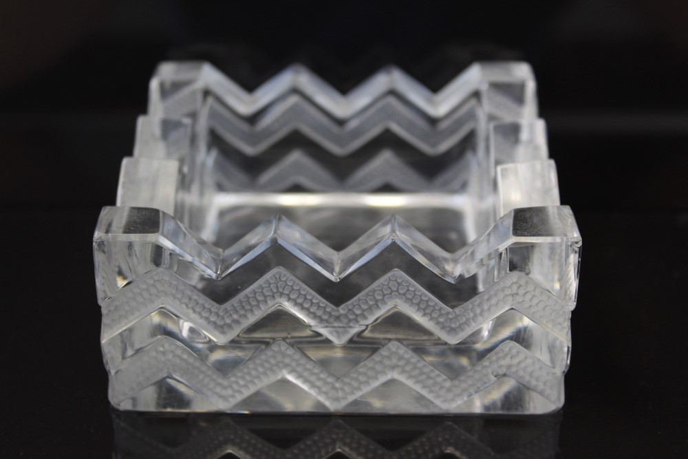 Lalique glass pin tray with zig-zag decoration, marked Lalique, - Image 2 of 5