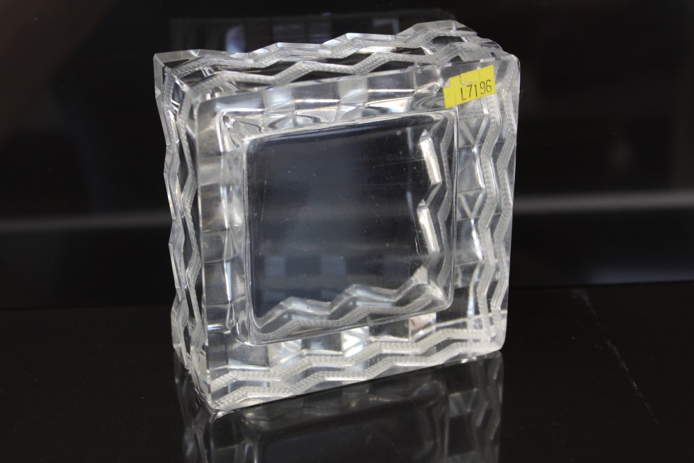 Lalique glass pin tray with zig-zag decoration, marked Lalique, - Image 4 of 5