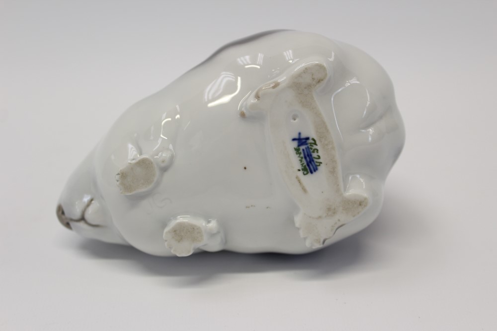 Royal Copenhagen porcelain model of a guinea-pig, - Bild 3 aus 3