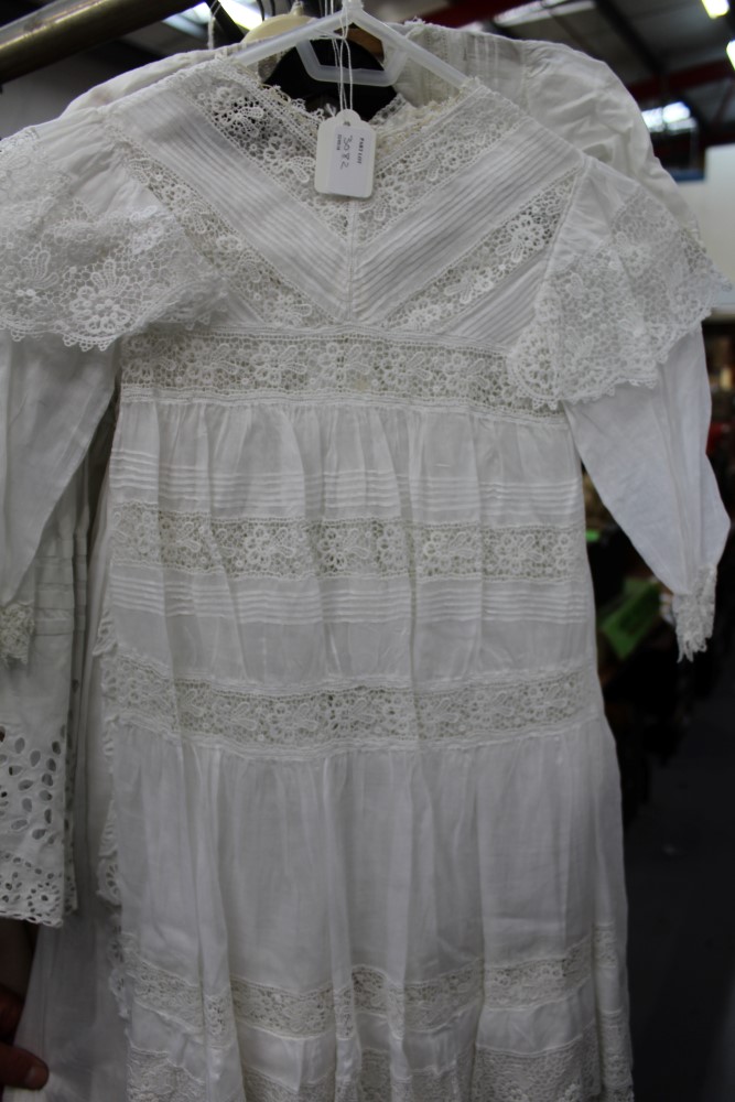 Edwardian baby and small children's clothing - white cotton and lawn items with lace, pintucks, - Image 3 of 6