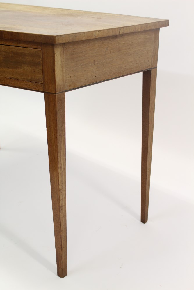 Regency mahogany bow front side table with single drawer, raised on square tapered legs, - Image 3 of 5