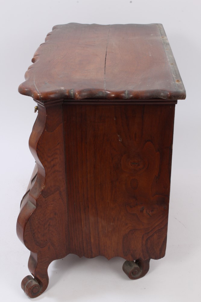 19th century Dutch apprentice-piece miniature bombe commode of shaped outline, - Image 7 of 7