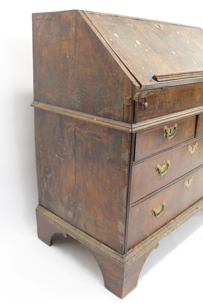 Early 18th century walnut crossbanded and feather-banded bureau with hinged fall enclosing a fitted - Image 6 of 6