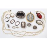 Group of Georgian jewellery - to include a George III brooch with painted reserve depicting a